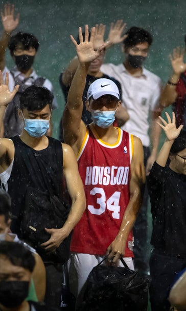 As NBA-China tweet rift continues, James enters spotlight